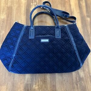 EUC Vera Bradley Navy Blue trapeze tote.